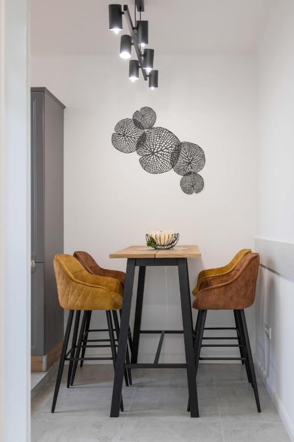 Design 1Bdr Loft Near Kvaternik Square Apartment Zagreb Exterior photo